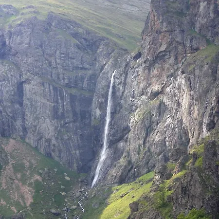 гостоприемница георги فندق كالوفر